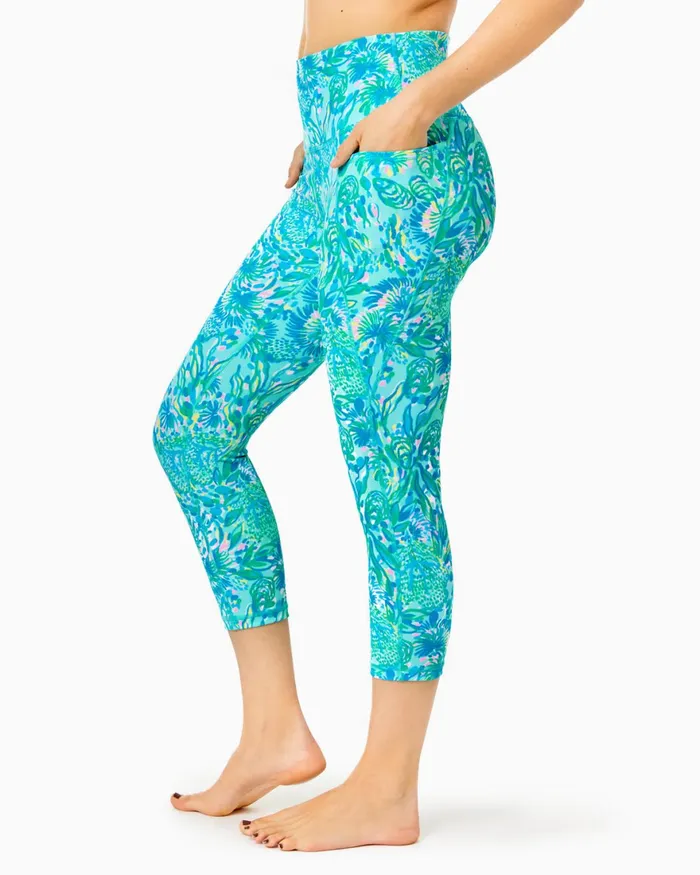 Bottoms Women Lilly Pulitzer UPF 50 Luxletic 21034 South Beach High Rise Crop Legging Surf Blue Coral Of The Story Bottoms Women Lilly Pulitzer UPF 50 Luxletic 21034 South Beach High Rise Crop Legging Surf Blue Coral Of The Story