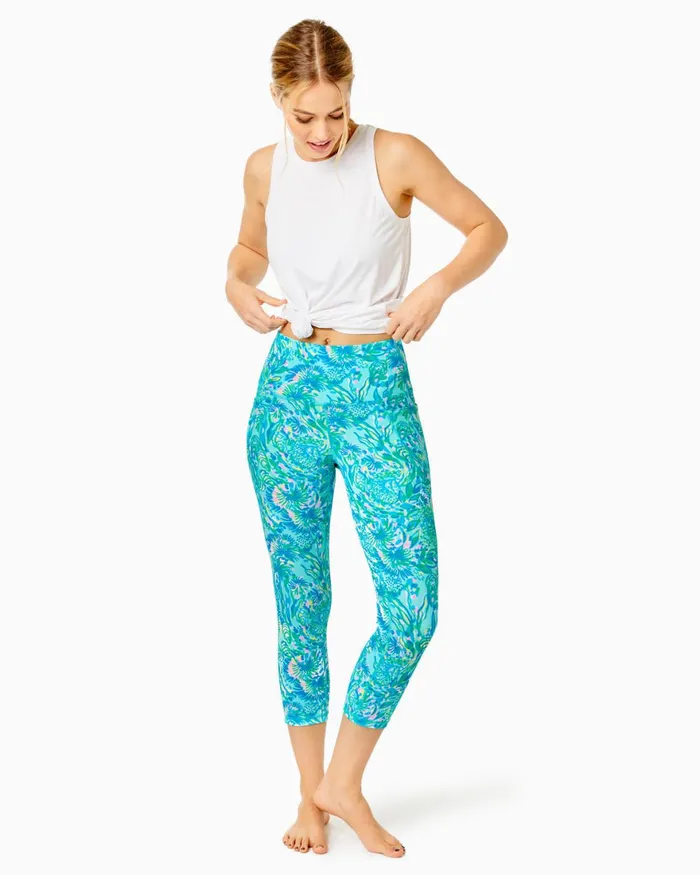 Bottoms Women Lilly Pulitzer UPF 50 Luxletic 21034 South Beach High Rise Crop Legging Surf Blue Coral Of The Story Bottoms Women Lilly Pulitzer UPF 50 Luxletic 21034 South Beach High Rise Crop Legging Surf Blue Coral Of The Story