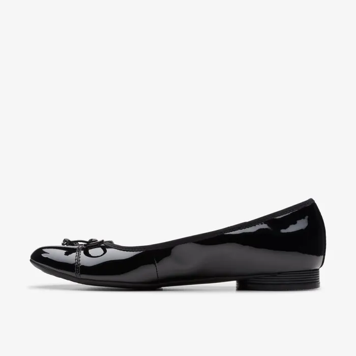Clarks Ballet Pumps Loreleigh Rae Black Patent 8211 Women