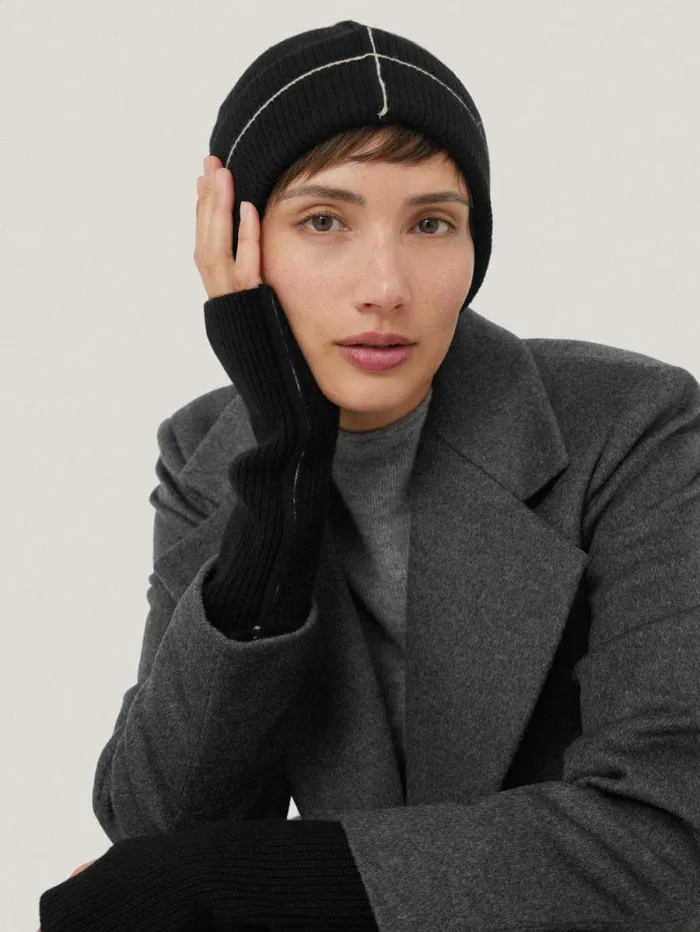 Contrast Stitch Mitten Black Women Jigsaw Knitwear and Cashmere