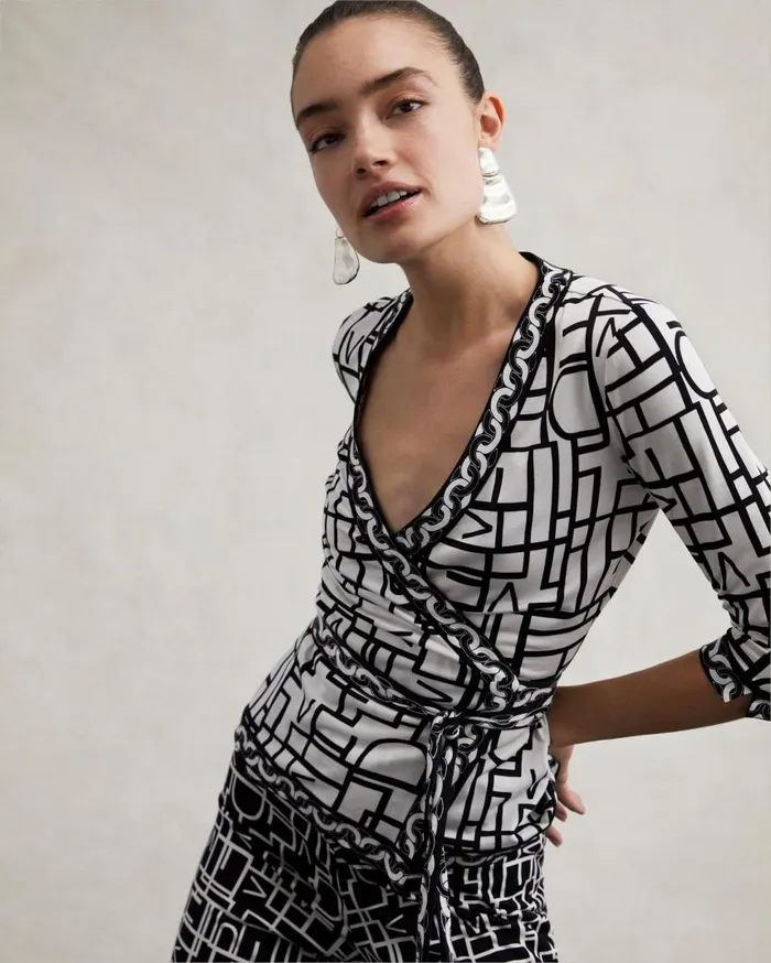 DVF Tops Women Demeter Top Logo Love Ivory And Chain DVF Tops Women Demeter Top Logo Love Ivory And Chain