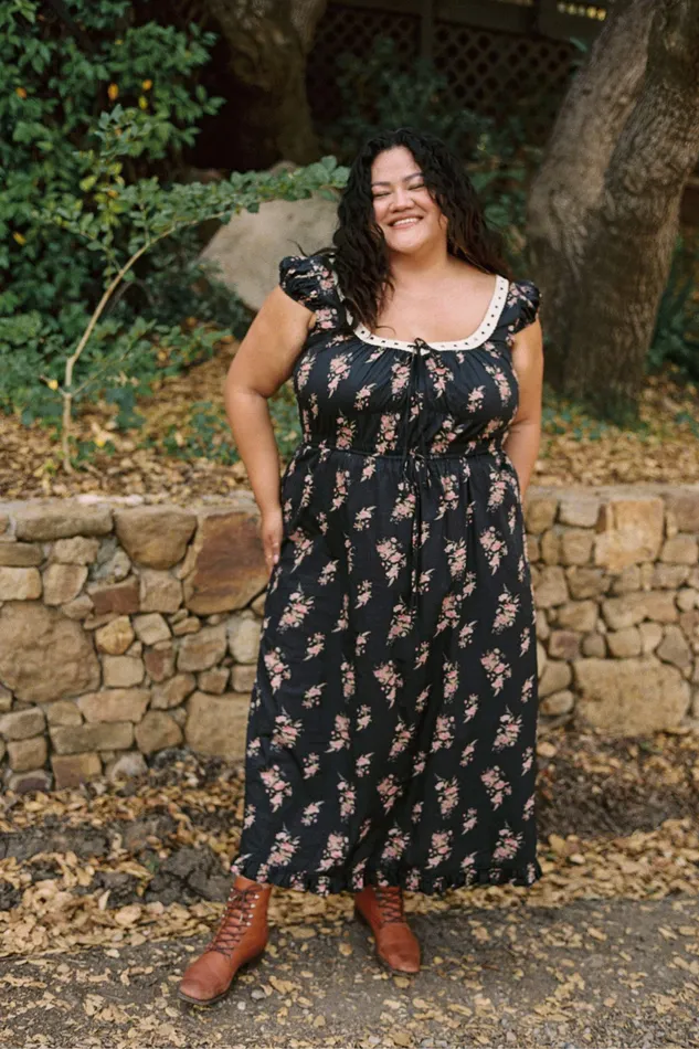 Extended Sizing Women The Kelly Dress Extended Night Bouquet Christy Dawn Extended Sizing Women The Kelly Dress Extended Night Bouquet Christy Dawn