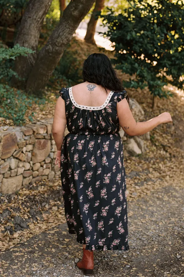 Extended Sizing Women The Kelly Dress Extended Night Bouquet Christy Dawn Extended Sizing Women The Kelly Dress Extended Night Bouquet Christy Dawn