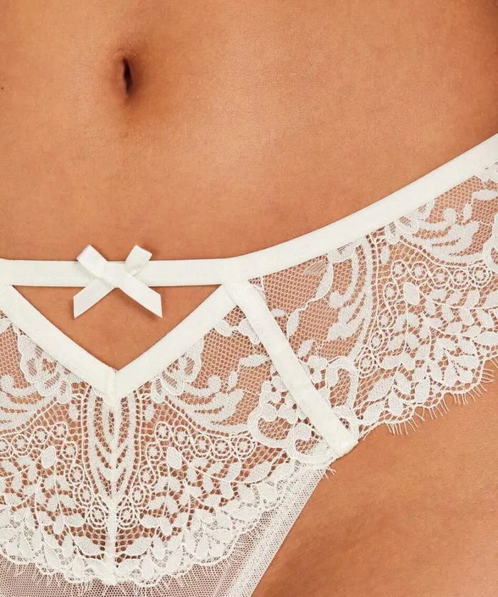 Hunkemller Chlo High Leg Brazilian 8211 White White 8211 Women Hunkemller Chlo High Leg Brazilian 8211 White White 8211 Women