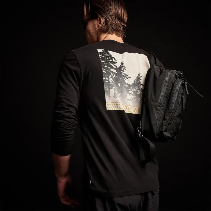 MEN James Perse ASPEN COLLECTION Mountain Terrain Graphic Tee Black