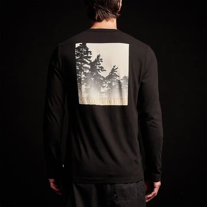 MEN James Perse ASPEN COLLECTION Mountain Terrain Graphic Tee Black