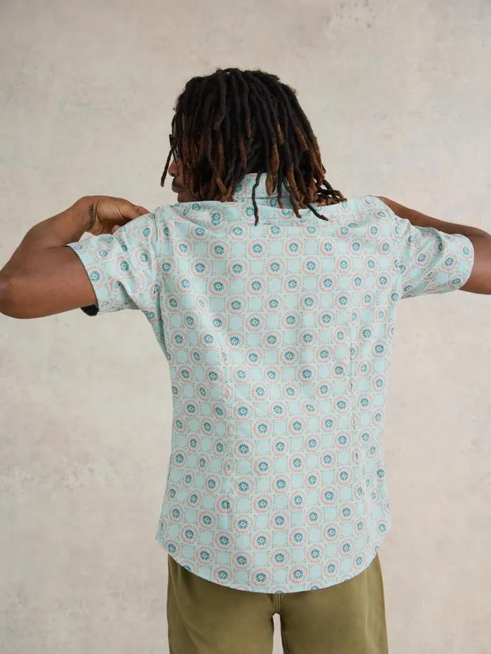 Men SHIRTS White Stuff Daisy Tile Printed SS Shirt Blue Print Men SHIRTS White Stuff Daisy Tile Printed SS Shirt Blue Print