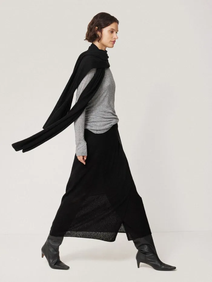 Soft Gauzy Knit Scarf Black Women Jigsaw Knitwear and Cashmere