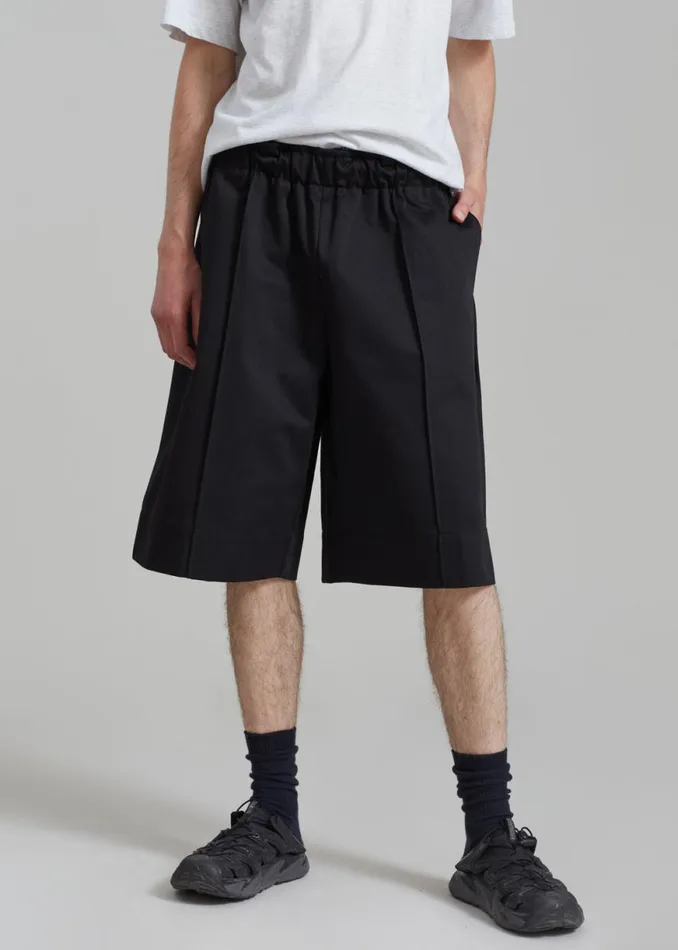 The Frankie Shop Adan Bermuda Shorts 8211 Black Shop Clothing
