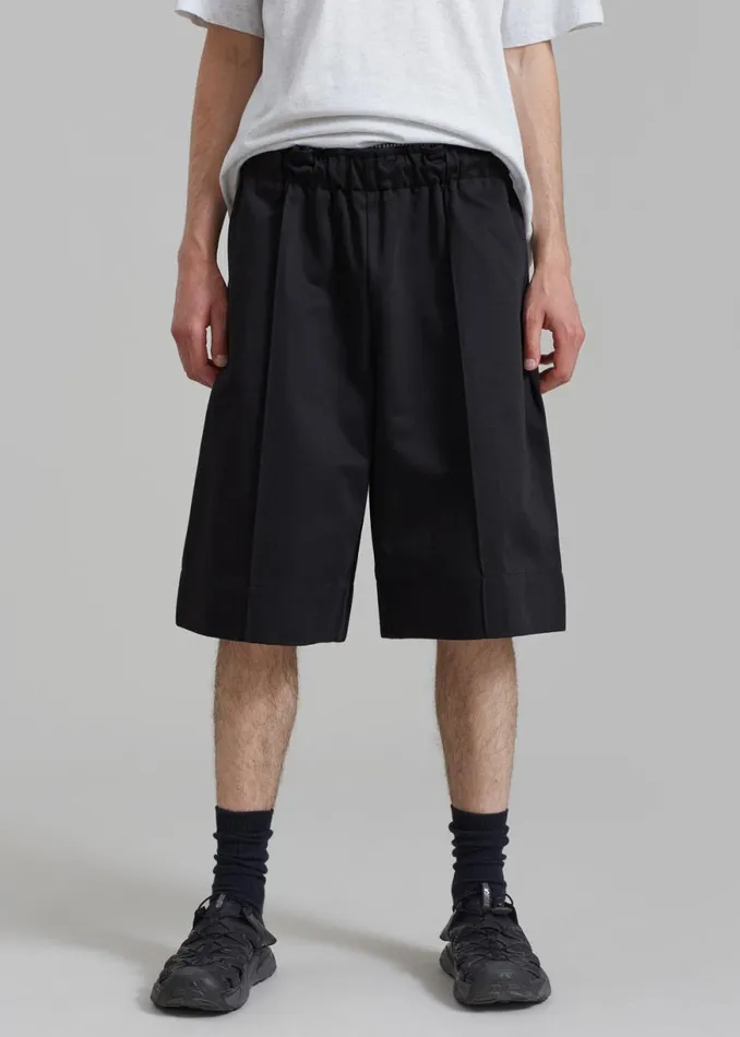 The Frankie Shop Adan Bermuda Shorts 8211 Black Shop Clothing