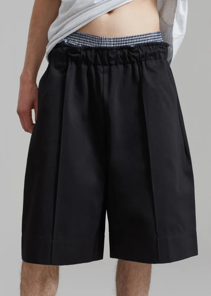 The Frankie Shop Adan Bermuda Shorts 8211 Black Shop Clothing