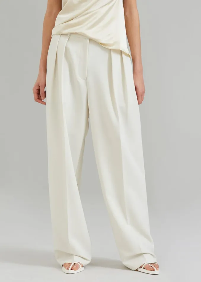 The Frankie Shop Corrin Pleated Trousers 8211 Ivory Shop Clothing