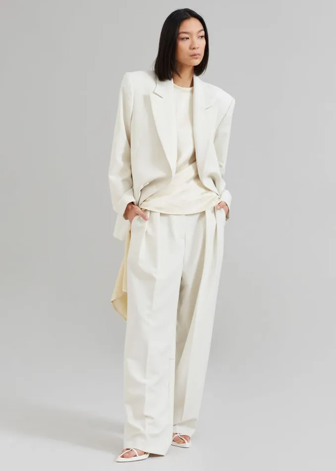 The Frankie Shop Corrin Pleated Trousers 8211 Ivory Shop Clothing