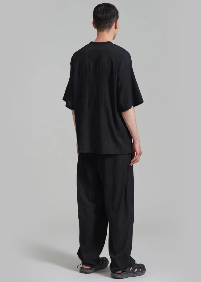 The Frankie Shop Eliott Crinkle Tee 8211 Black Shop Clothing
