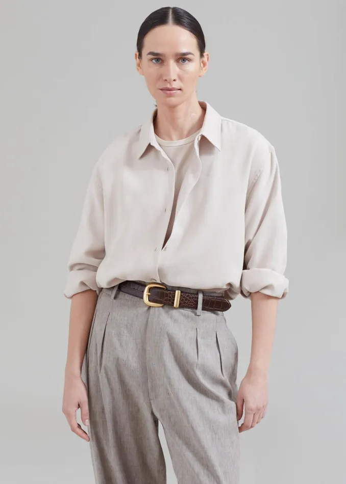 The Frankie Shop Lotta Fluid Shirt 8211 Beige Shop Tops