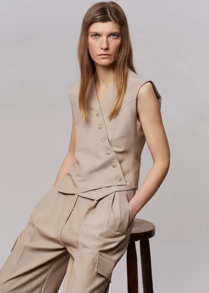 The Frankie Shop Maesa Cross Vest 8211 Taupe Melange Shop Outerwear