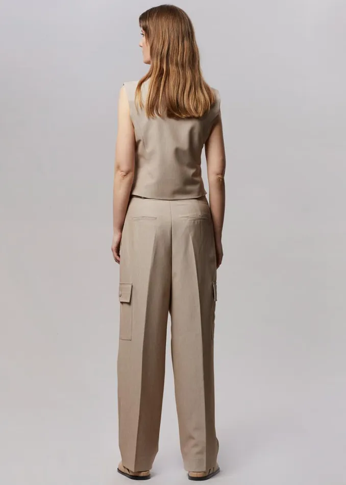 The Frankie Shop Maesa Cross Vest 8211 Taupe Melange Shop Outerwear