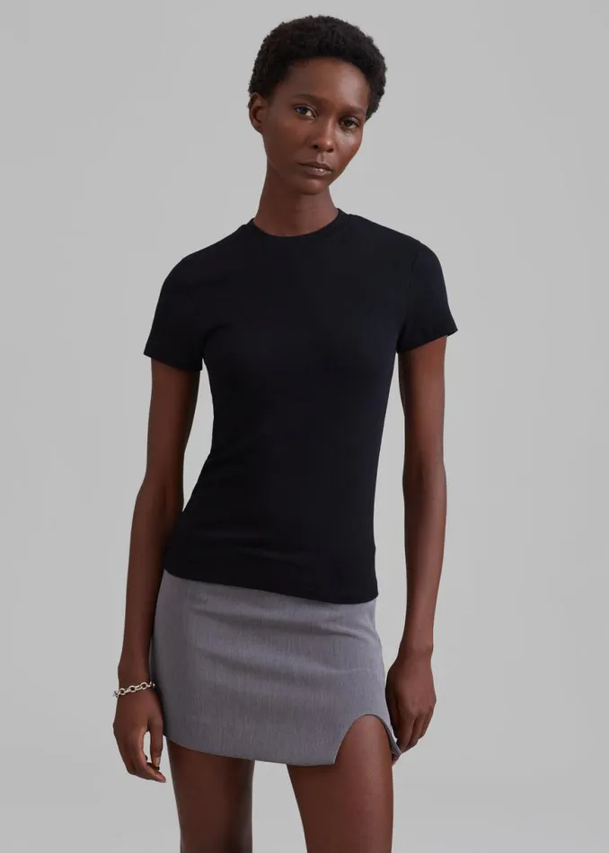The Frankie Shop Palmira Tee 8211 Black Shop Clothing