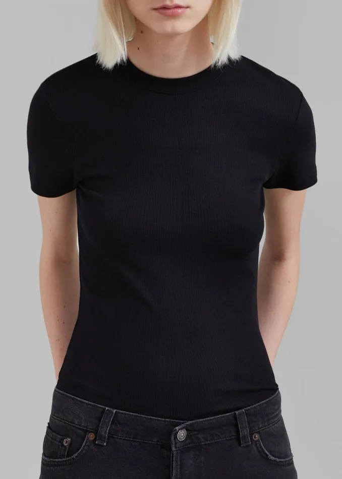 The Frankie Shop Palmira Tee 8211 Black Shop Clothing