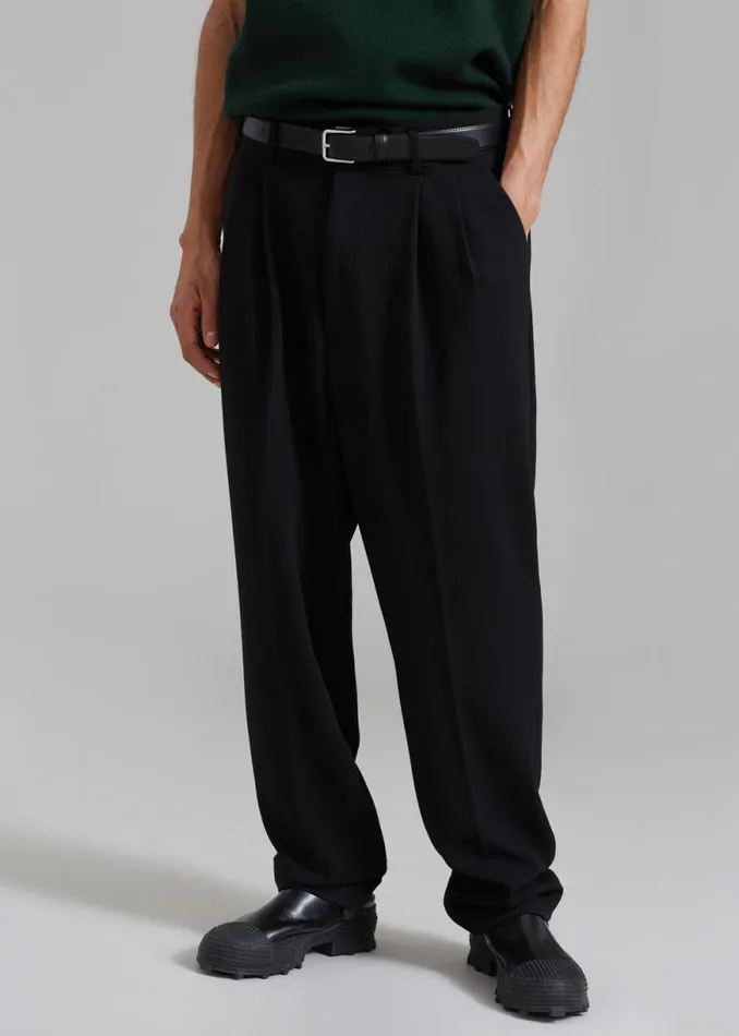 The Frankie Shop Russel Pleated Trousers 8211 Black Shop Clothing