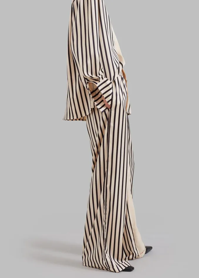 The Frankie Shop Solaqua The Resort Pants 8211 BlackOff White Shop Bottoms