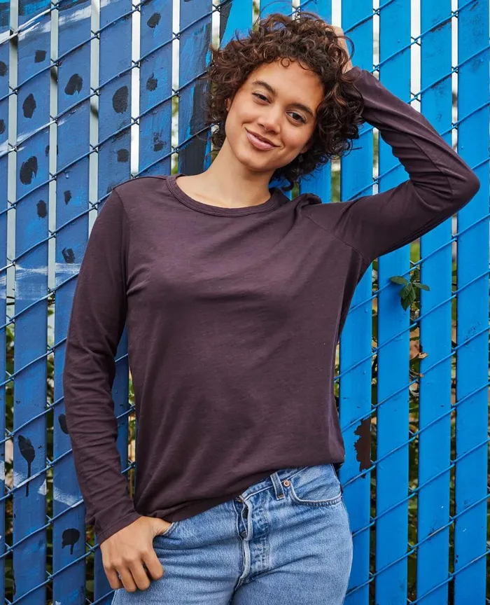 ToadandCo Tops and TShirts Women039s Primo Long Sleeve Crew Carob 8211 Women039s