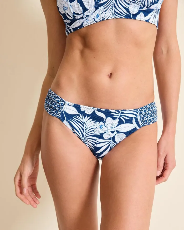 Tommy Bahama Bikini Bottoms Island Cays Blooms Reversible Hipster Bikini Bottoms Mare Navy Rev 8211 Women Tommy Bahama Bikini Bottoms Island Cays Blooms Reversible Hipster Bikini Bottoms Mare Navy Rev 8211 Women