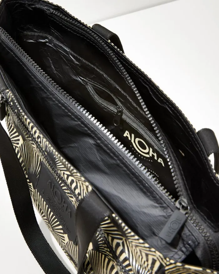 Tommy Bahama Handbags and Clutches Aloha Collection Malu GoTo Tote Glowblack 8211 WomenBeach and Home Tommy Bahama Handbags and Clutches Aloha Collection Malu GoTo Tote Glowblack 8211 WomenBeach and Home