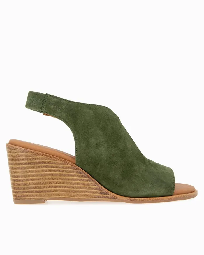 Tommy Bahama Shoes and Sandals Andr Assous Belinda Suede Featherweights Wedges Forest Green 8211 Women