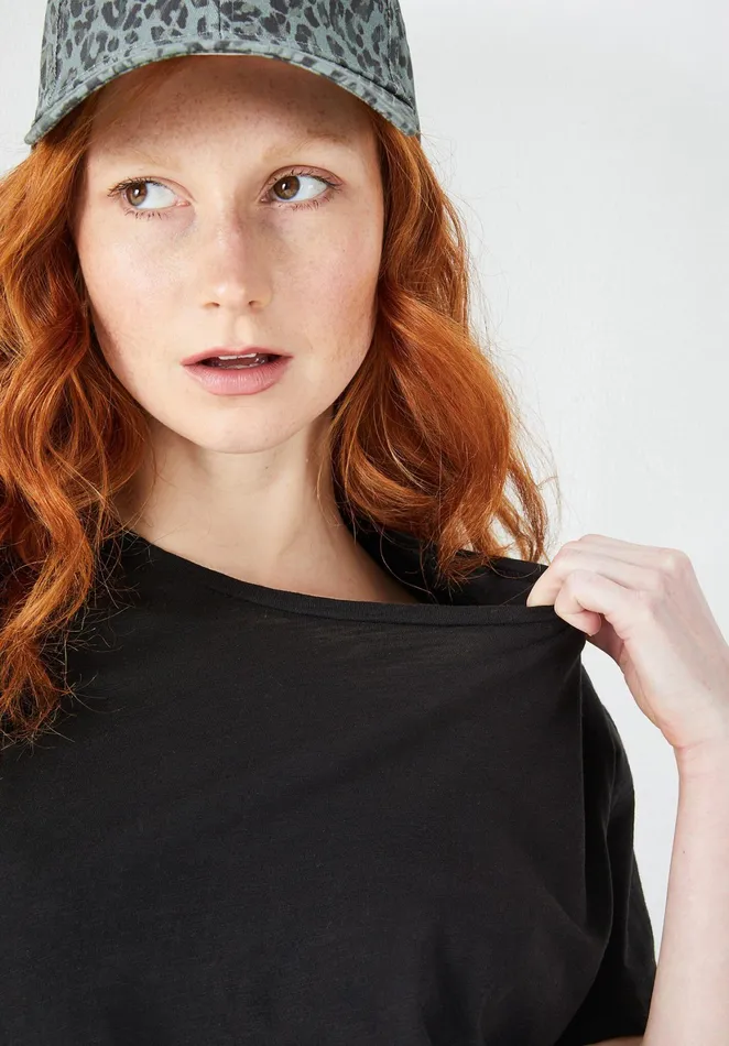 Tops and TShirts Women Hush Cali Cotton Slub Crew Tee Black