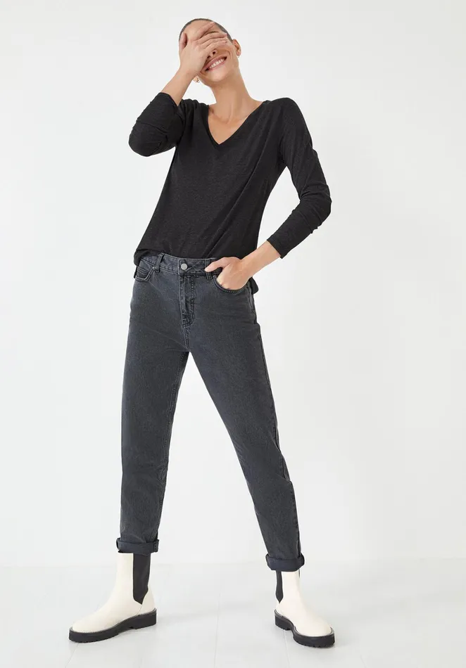 Tops and TShirts Women Hush LS Slub V Tee Charcoal Marl