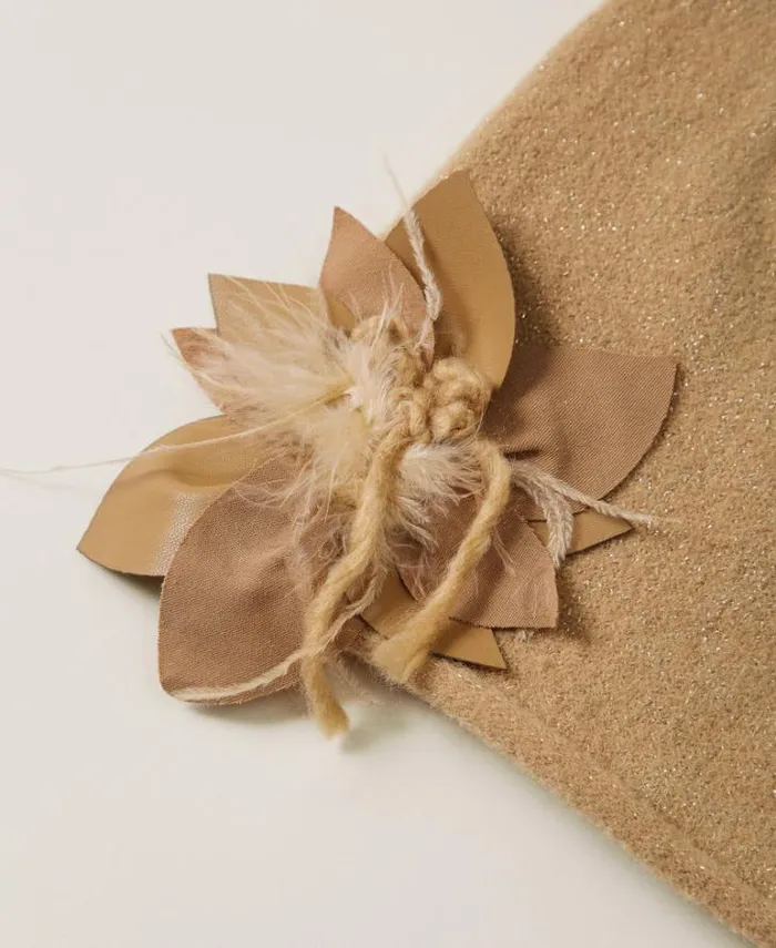 Twinset Hats Knit Beanie With Floral Brooch Sesame Beige 8211 Accessories