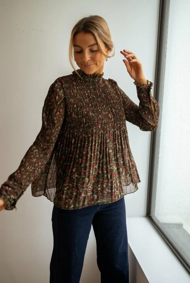 Women039s Clothing Blouses Easy Clothes Green Floral Evolene Blouse