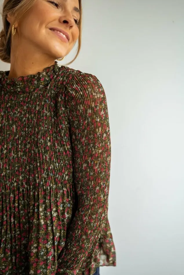 Women039s Clothing Blouses Easy Clothes Green Floral Evolene Blouse