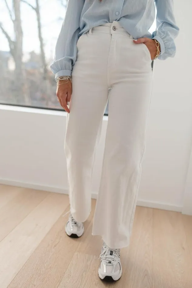 Women039s Clothing Pants and Jeans Easy Clothes White Bastian Jeans White