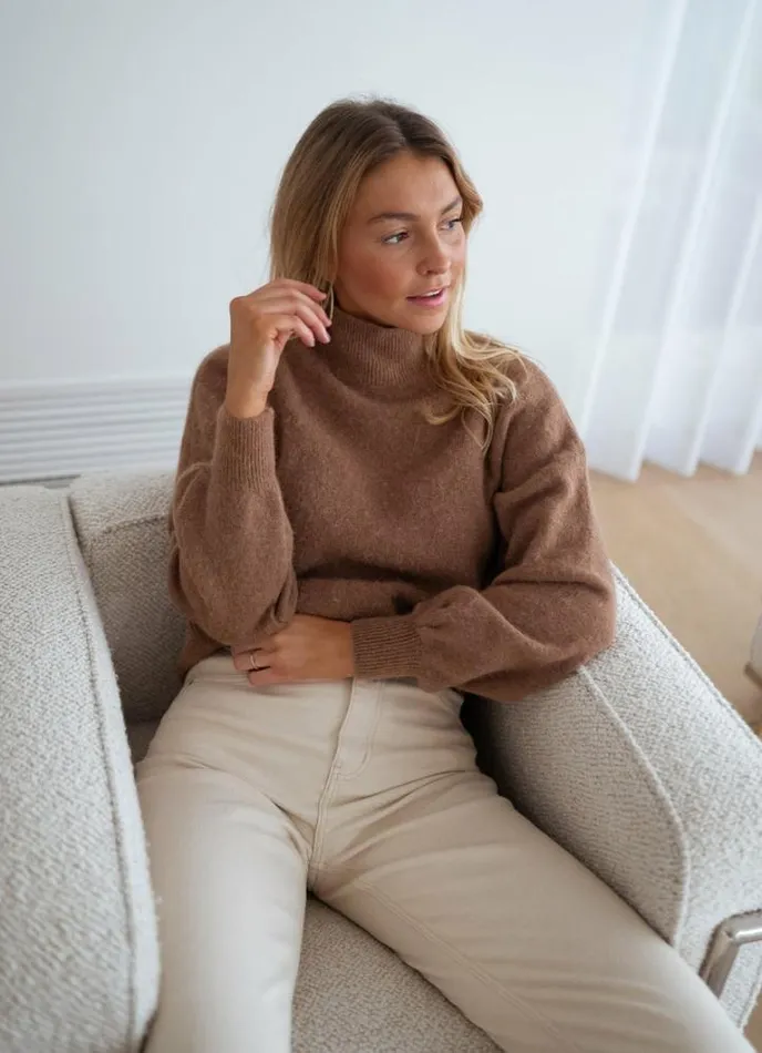 Women039s Clothing Sweaters Easy Clothes Camel Jeff Sweater Camel Women039s Clothing Sweaters Easy Clothes Camel Jeff Sweater Camel