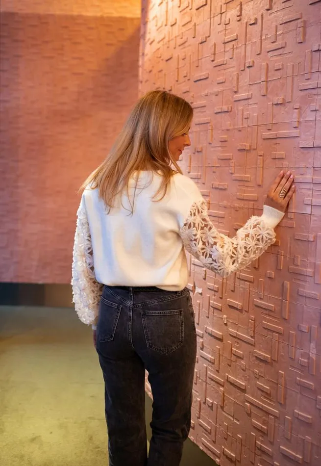 Women039s Clothing Sweaters Easy Clothes Ecru Amel Sweater With Embroidered Sleeves Women039s Clothing Sweaters Easy Clothes Ecru Amel Sweater With Embroidered Sleeves