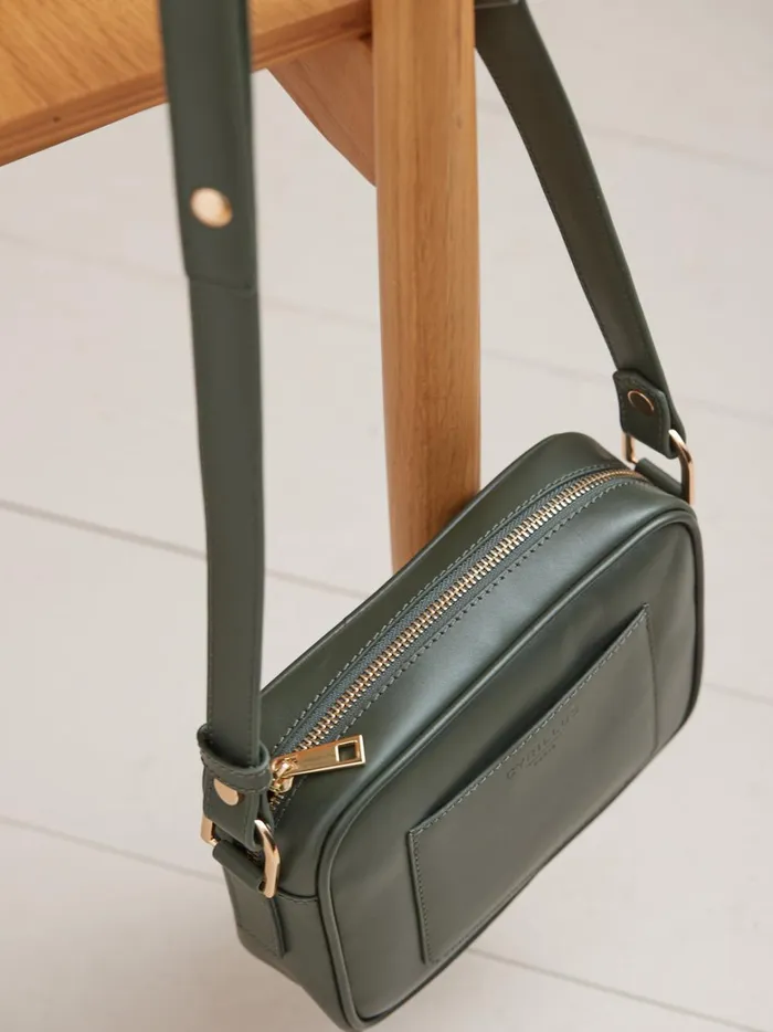 Women Accessories Cyrillus Camera Bag 8211 The Small Leather Goods Collection Vert