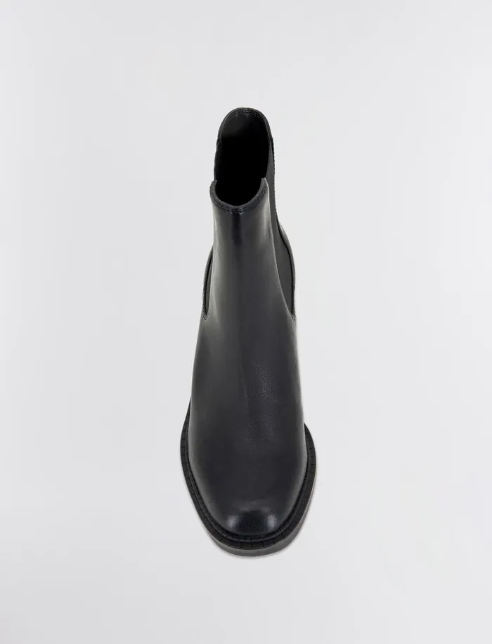 Women BCBGeneration BCBG Black Boxxa Chelsea Boot Black