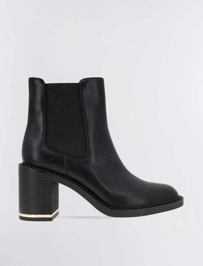 Women BCBGeneration BCBG Black Boxxa Chelsea Boot Black
