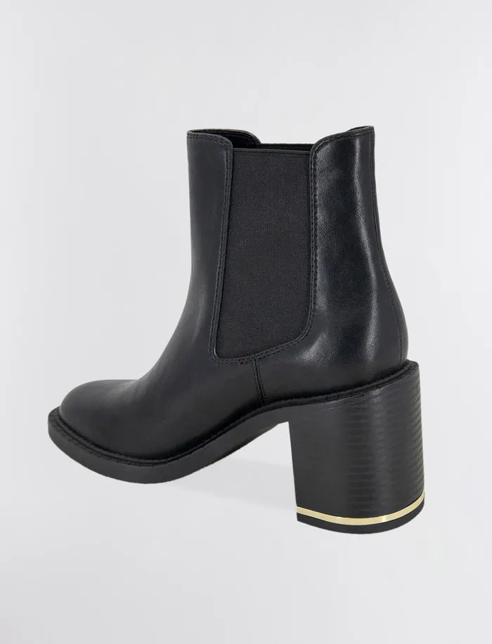 Women BCBGeneration BCBG Black Boxxa Chelsea Boot Black