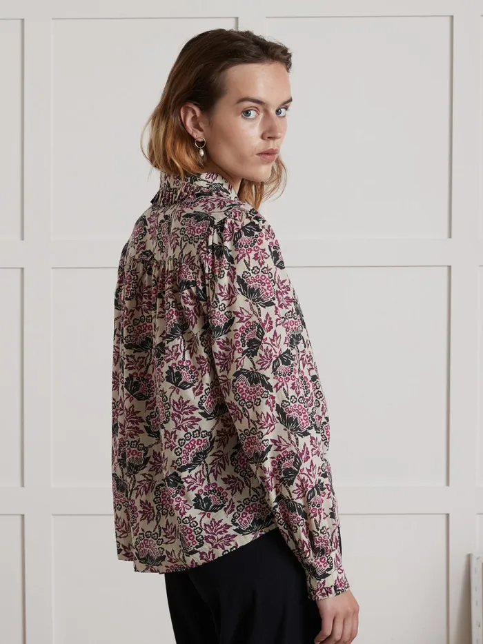Women Clothing Cyrillus Pablo Piatti Amelia Print Shirt With Frilly Neckline Imp Amelia Violet