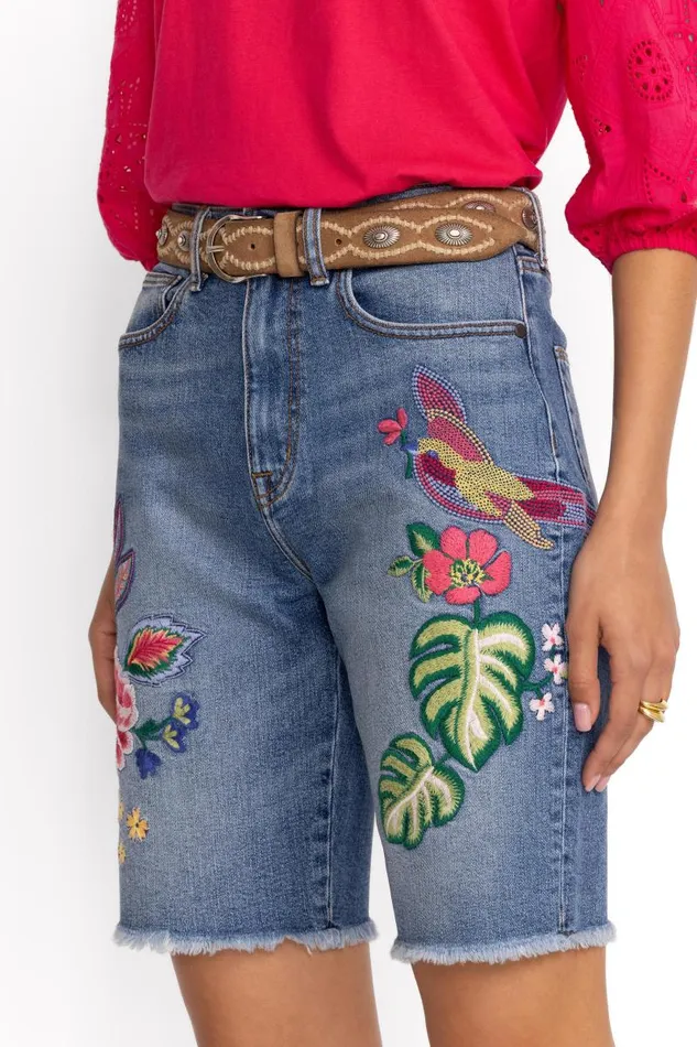 Women Denim Johnny Was JEANETTE BERMUDA SHORT Medium Worn Wash Women Denim Johnny Was JEANETTE BERMUDA SHORT Medium Worn Wash