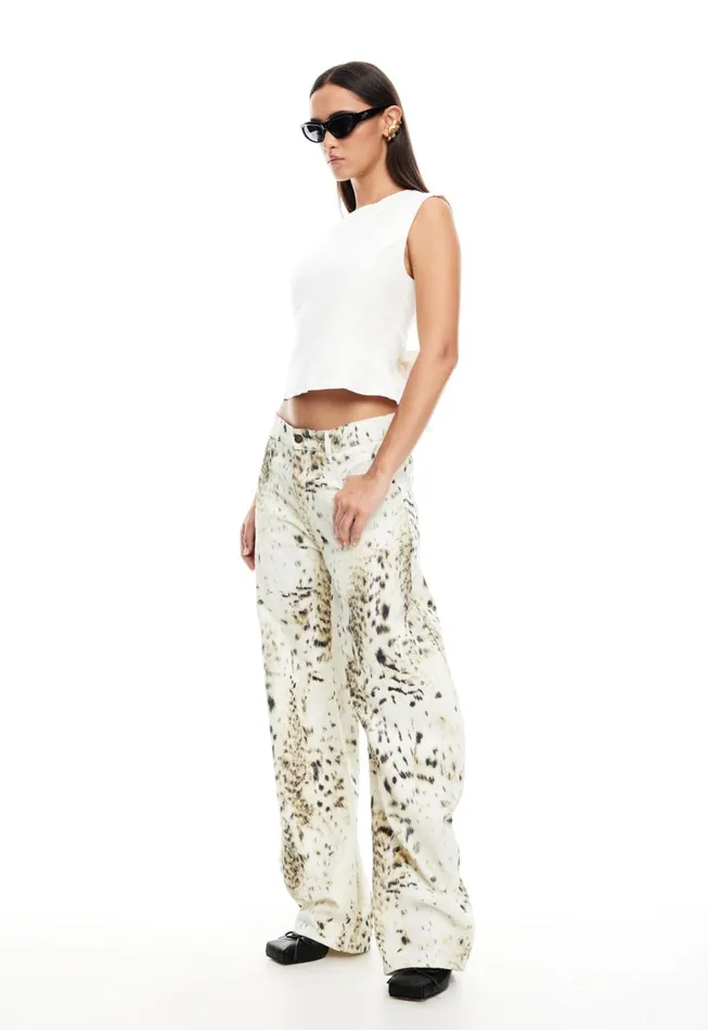 Women Lioness Fashion Pants HORSESHOE JEAN Snow Leopard Women Lioness Fashion Pants HORSESHOE JEAN Snow Leopard
