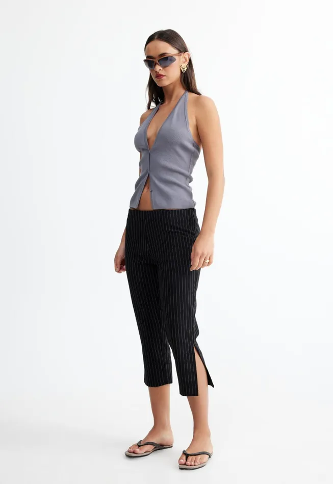 Women Lioness Fashion Pants LEO CAPRI Onyx Pinstripe Women Lioness Fashion Pants LEO CAPRI Onyx Pinstripe