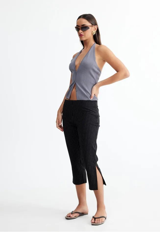 Women Lioness Fashion Pants LEO CAPRI Onyx Pinstripe Women Lioness Fashion Pants LEO CAPRI Onyx Pinstripe