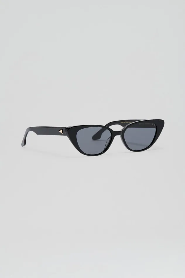 Women Scanlan Theodore Eyewear ST FELINE OVAL SUNGLASSES Black Women Scanlan Theodore Eyewear ST FELINE OVAL SUNGLASSES Black
