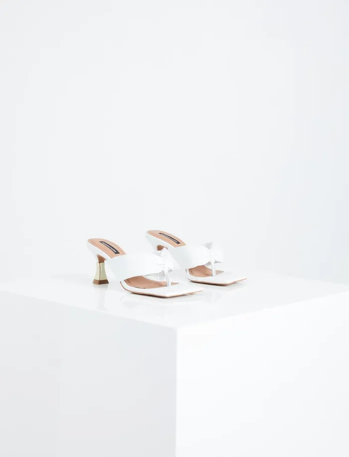 Women Shoes BCBG Fiona Thong Sandal Heel Optic White
