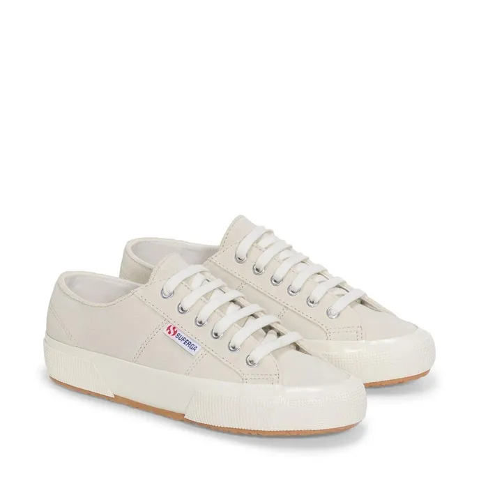 Women Unisex 2750 OG SUEDE Low Cut WHITE MILKFAVORIO Superga Low Cut