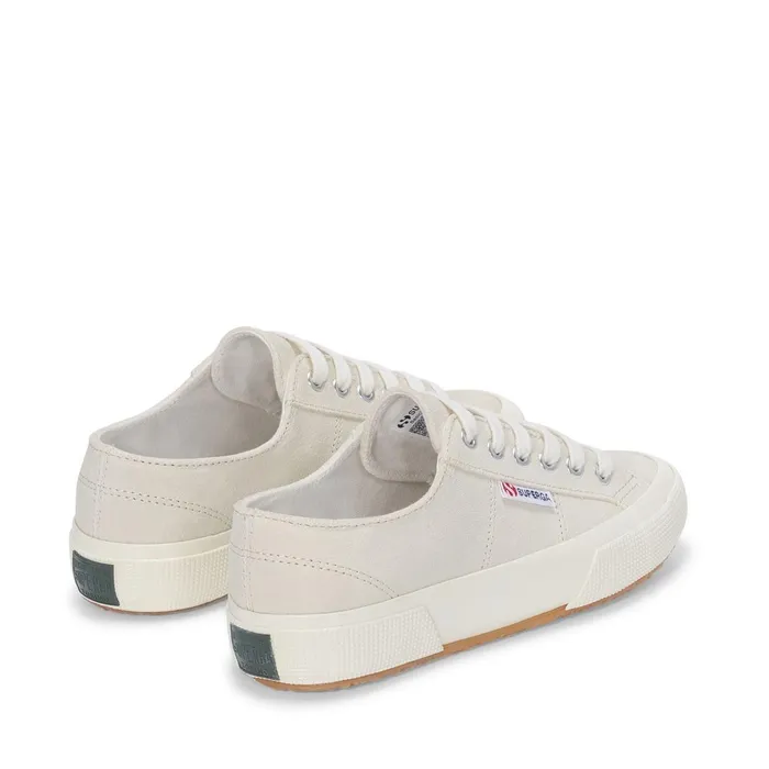 Women Unisex 2750 OG SUEDE Low Cut WHITE MILKFAVORIO Superga Low Cut